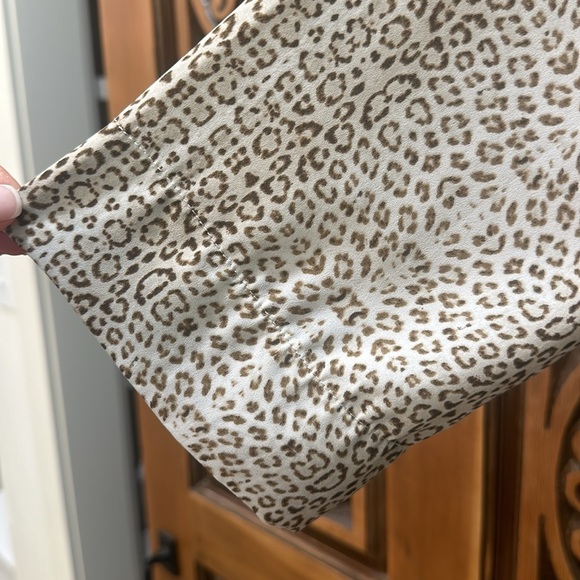 Leopard Print Blouse - Picture 3 of 6